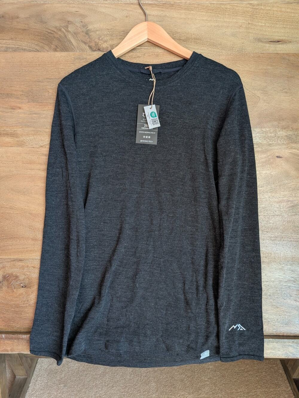 Merino Tech Base Layer Shirt Mens S Gray Superfine Merino Wool Midweight 250 NWT